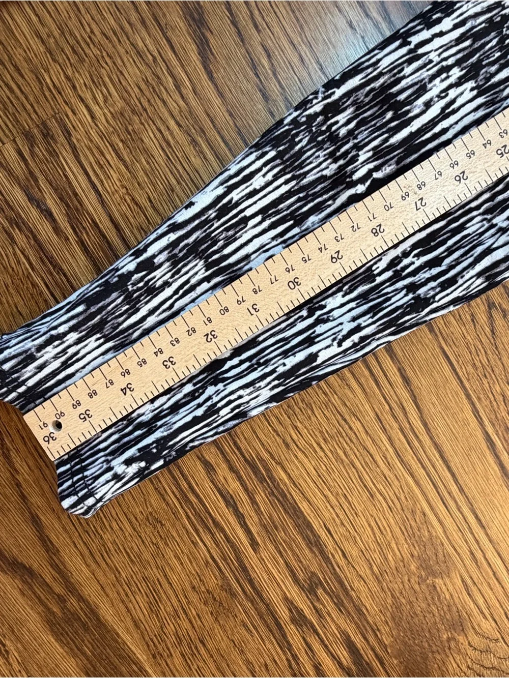 Investments Slim Factor Black and White Leggings, Large, Avant Garde, Monochrome